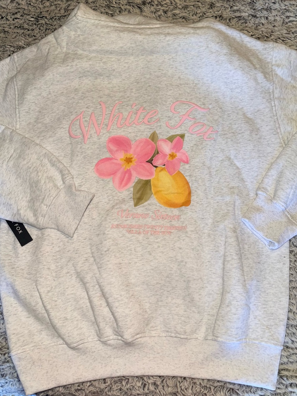 New White Fox Light Sweatshirt M/L